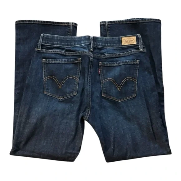 Levi's Dark Blue Jeans with Red Tag - Picture 5 of 9